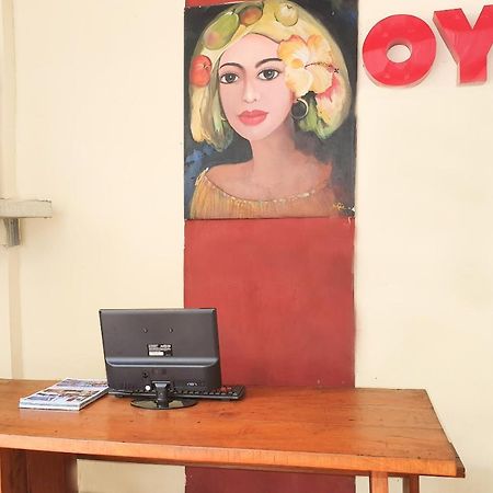 Oyo 1323 Murni Homestay Мангсит Экстерьер фото